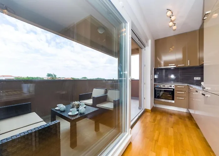 Lipotica - Luxury, With Sea View Апартаменты *